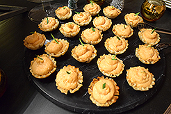 HOLIDAYS WITH KWANCHAI